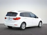 Usata BMW 216 Advantage 116 CV (85 kW) 2022 Mineral white Monovolume