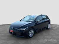 Usata VW Golf VIII Life 116 CV (85 kW) 2025 Nero Berlina
