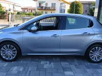 Usata Peugeot 208 Allure 83 CV (61 kW) 2019 Utilitaria