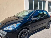 Usata Peugeot 206+ 60 CV (44 kW) 2011 Nero Utilitaria
