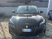 Usata Peugeot 208 GT-line 101 CV (74 kW) 2020 Nero Utilitaria