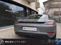 Usata Porsche 718 Cayman 299 CV (219 kW) 2018 Grigio Coupé