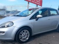 Usata Fiat Punto Lounge 85 CV (62 kW) 2015 Grigio Berlina