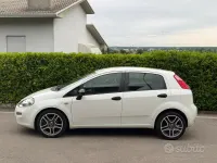 Occasion Fiat Punto Street 95 ch (69 kW) 2014 Blanc Citadine