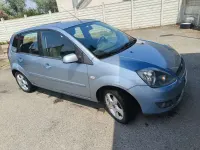 Usata Ford Fiesta Titanium 68 CV (50 kW) 2007 Utilitaria