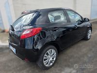 Usata Mazda 2 68 CV (50 kW) 2008 Nero Utilitaria