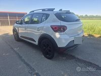 Usata Dacia Sandero Stepway 101 CV (74 kW) 2024 Bianco Berlina