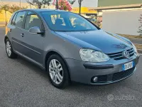 Usata VW Golf V Comfortline 105 CV (77 kW) 2007 Grigio Berlina