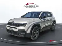 Nuova Jeep Avenger Longitude 145 CV (106 kW) 2026 Stone SUV