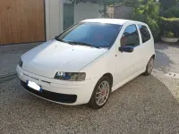 Usata Fiat Punto 80 CV (58 kW) 2001 Utilitaria