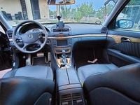 Begagnad Mercedes E320 Avantgarde 224 HK (164 kW) 2006 Svart Sedan
