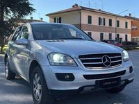Usata Mercedes ML320 224 CV (164 kW) 2006 Argento SUV