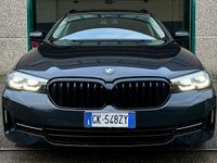 Usata BMW 520 Luxury Line 190 CV (139 kW) 2022 Grigio Station wagon