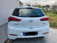 Usata Hyundai i20 Classic 75 CV (55 kW) 2016 Bianco Utilitaria