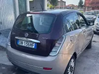 Usata Lancia Ypsilon 90 CV (66 kW) 2008 Marrone Utilitaria