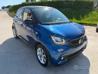 Usata Smart ForFour Passion 71 CV (52 kW) 2017 Blu Utilitaria