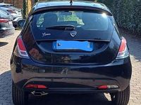 Usata Lancia Ypsilon 69 CV (50 kW) 2011 Blu/azzurro Utilitaria