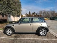 Begagnad Mini ONE 75 HK (55 kW) 2011 Halvkombi