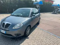 Usata Lancia Ypsilon 75 CV (55 kW) 2007 Bluazzurro Utilitaria