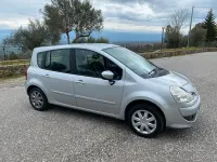 Käytetty Renault Modus 88 HP (64 kW) 2012 Harmaa Tila-auto