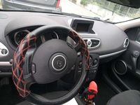 Usado Renault Clio II Luxe 75 CV (55 kW) 2009 Berlina