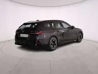 Usata BMW 540 M Sport 303 CV (222 kW) 2025 Sophisto grey Station wagon