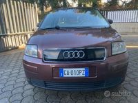 Usata Audi A2 Comfort 75 CV (55 kW) 2002 Marrone Utilitaria