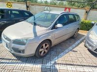 Usata Ford Focus S 90 CV (66 kW) 2005 Grigio Station wagon