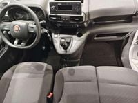 Usata Fiat Doblò 102 CV (75 kW) 2023 Bianco Monovolume
