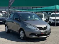 Usata Lancia Ypsilon Platinum 69 CV (50 kW) 2016 Grigio Utilitaria