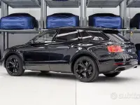 Usata Bentley Bentayga 608 CV (447 kW) 2016 Nero SUV