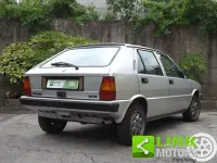 Usata Lancia Beta 77 CV (56 kW) 1984 Grigio Berlina