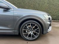 Usata Audi Q8 286 CV (210 kW) 2018 Grigio scuro SUV