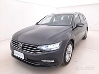 Usata VW Passat Business 150 CV (110 kW) 2022 Grigio Station wagon