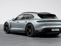 Nuova Porsche Taycan 4S Cross Turismo 439 kW (598 CV) 2026 Argento dolomite metallizzato Berlina