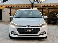 Usata Hyundai i20 Comfort 84 CV (61 kW) 2016 Bianco Berlina