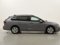 Usata VW Golf VIII Life 116 CV (85 kW) 2022 Grigiogrigio Station wagon