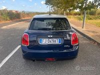 Begagnad Mini One D 95 HK (69 kW) 2017 Blå Halvkombi