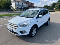 Usata Ford Kuga Titanium 120 CV (88 kW) 2017 Bianco SUV