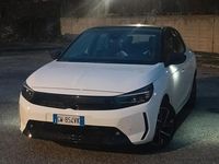 Usata Opel Corsa 75 CV (55 kW) 2024 Bianco Berlina