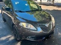 Usata Lancia Ypsilon 60 CV (44 kW) 2013 Marrone Utilitaria