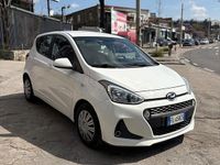 Gebraucht Hyundai i10 69 PS (50 kW) 2017 Weiß Kleinwagen