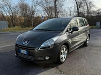 Usata Peugeot 5008 Business-Line 112 CV (82 kW) 2012 Grigio Monovolume