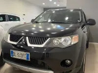 Usata Mitsubishi Outlander Instyle 140 CV (102 kW) 2008 Nero SUV