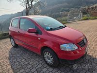 Usata VW Fox 54 CV (39 kW) 2006 Rosso Utilitaria