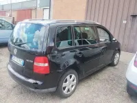 Usata VW Touran 140 CV (102 kW) 2004 Nero Monovolume
