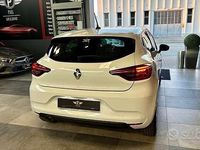 Usata Renault Clio V Business 91 CV (66 kW) 2022 Bianco Berlina