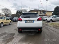 Usata Peugeot 2008 GT-line 99 CV (72 kW) 2017 Bianco SUV