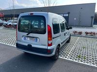 Usata Renault Kangoo Privilege 82 CV (60 kW) 2004 Argento Monovolume