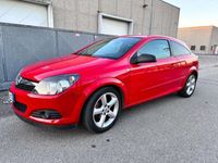 usata Opel Astra GTC 1.6 Enjoy 115cv easytronic